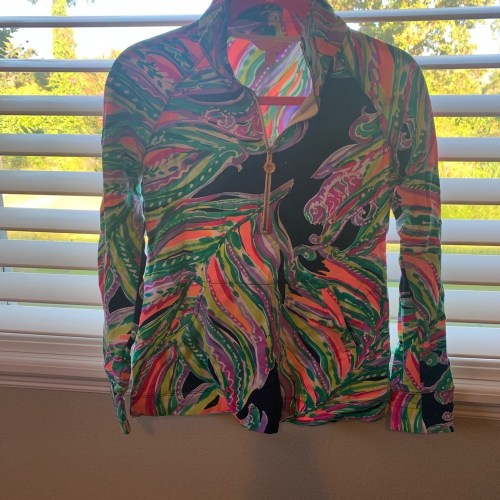 Lilly Pulitzer Skipper Popover XSmall - washed once. No fading great condition!